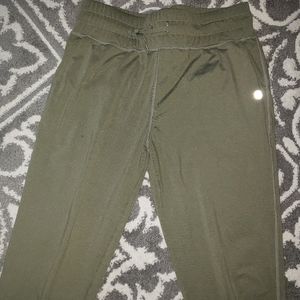 Senita weekend joggers